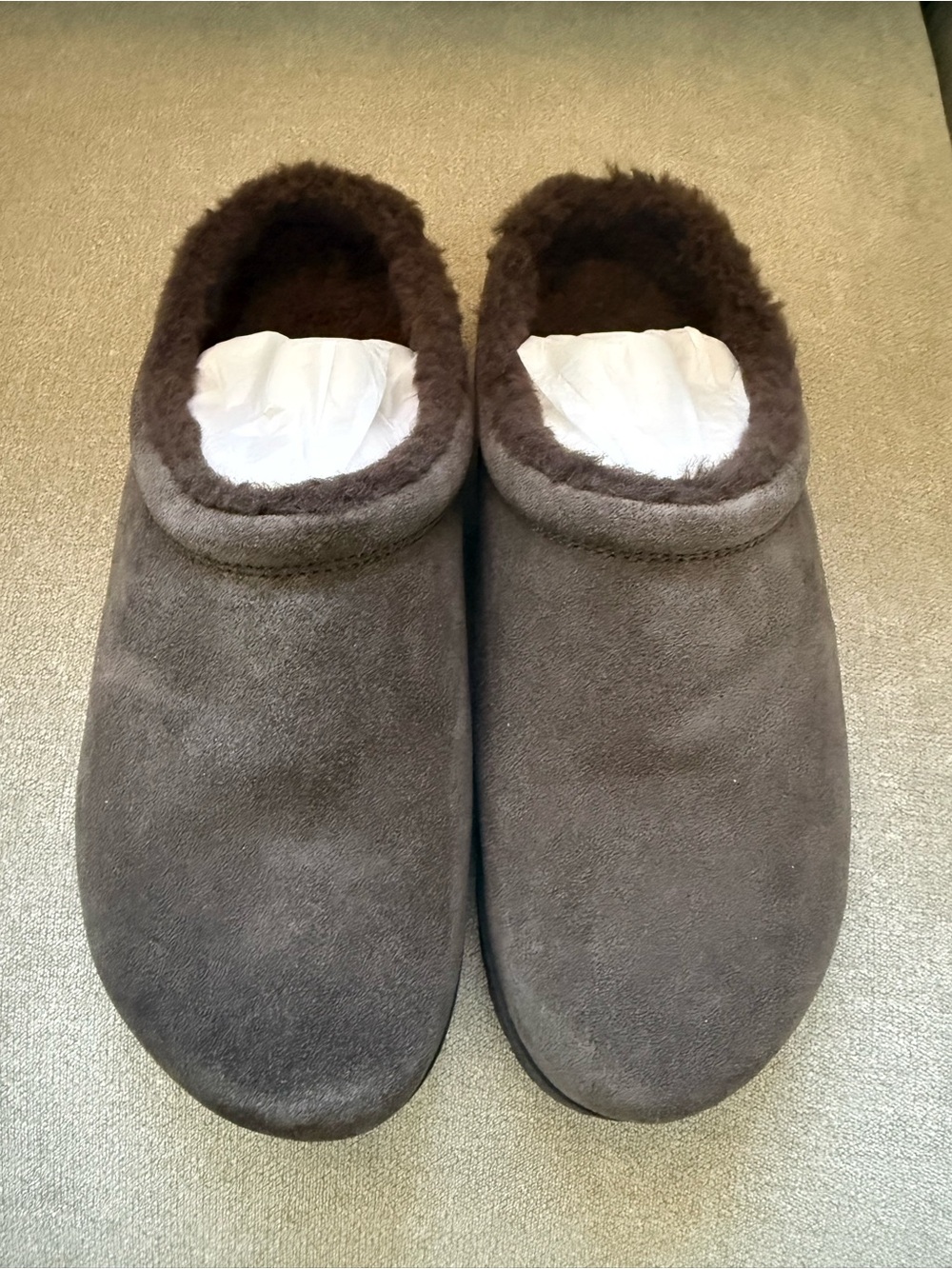 ALO Yoga Unisex Recovery slippers in espresso - Brand new without box